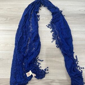 Reba women’s Elegant Blue Lace Scarf